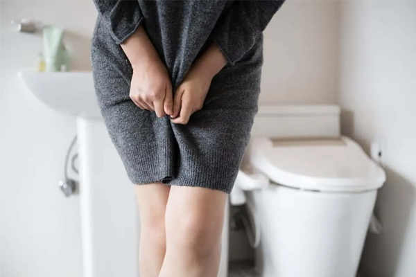 Mắc tiểu không tiểu được – Nguyên nhân và cách xử lý hiệu quả